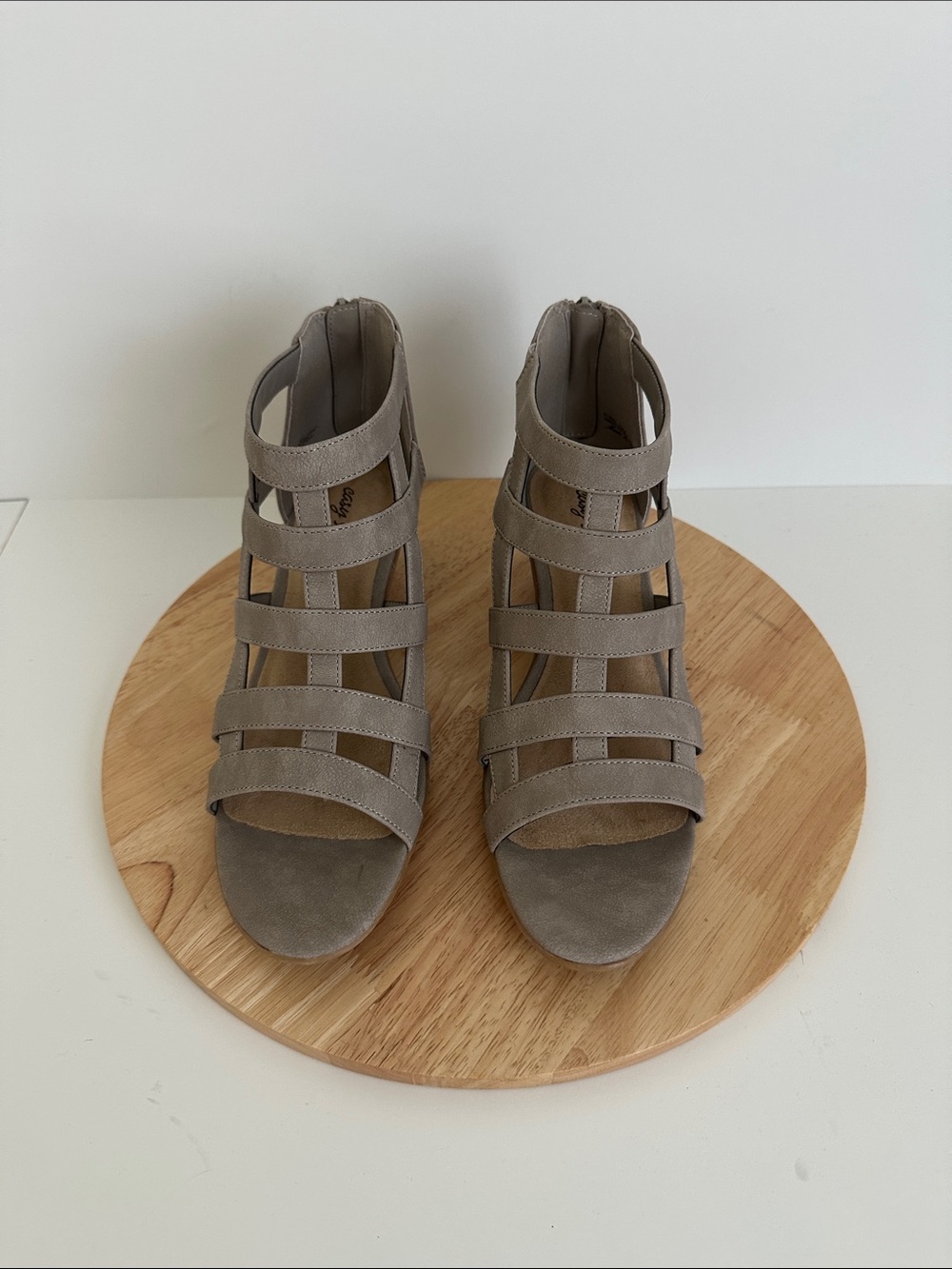 Easy Street Womens Marg Heeled Sandals
